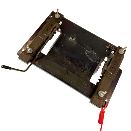 Nedre fäste förarstol med skena